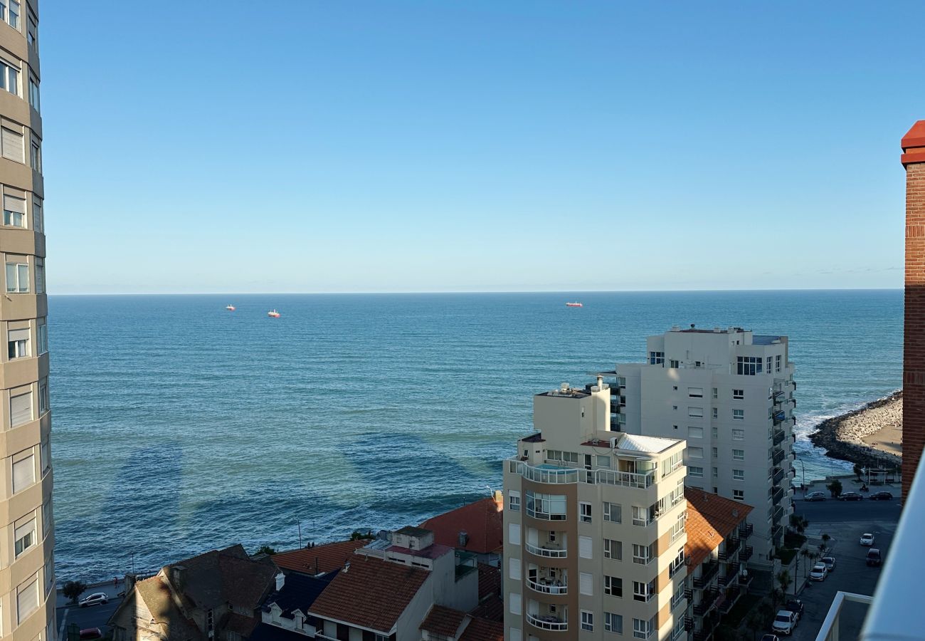 Apartamento en Mar Del Plata - Céntrico & Chic  | Maires La Isla 11A | Hola Sur