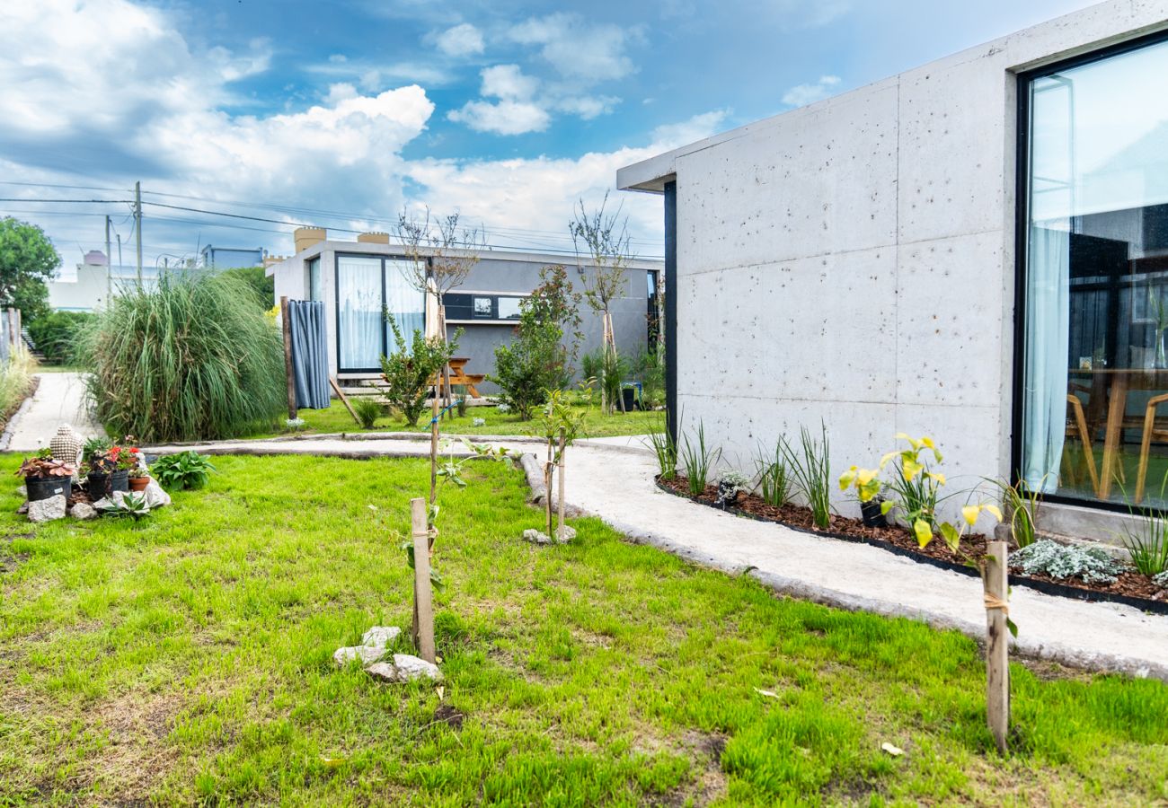 Casa en Mar Del Plata - Refugio en Acantilados | Casa Mar 2 | Hola Sur